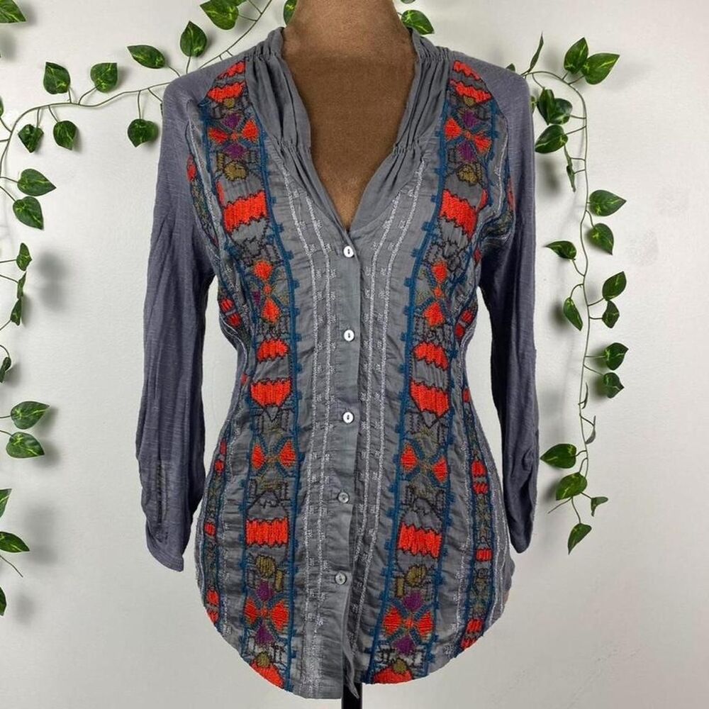 90s embroidered boho hippie aztec gray button up blouse ruching ruffle eclectic